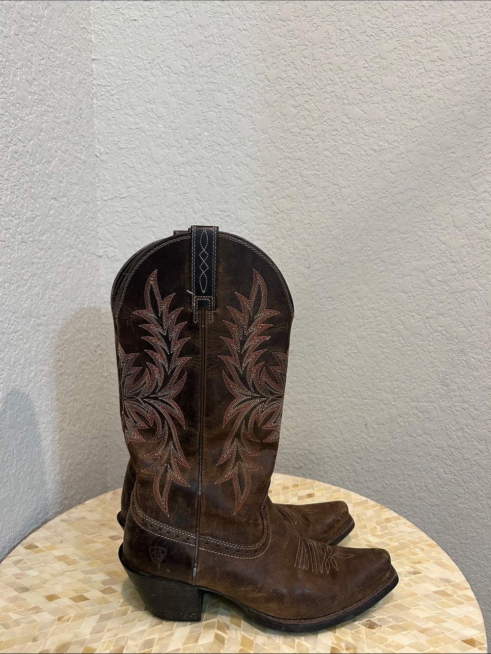 Ariat Dark Brown Embroidered Western Boots size 7B